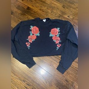 Stylish Rose decal crop top